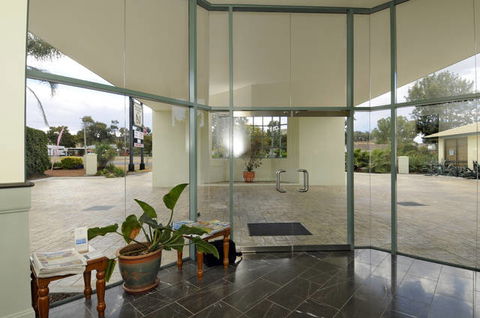 McNevins Tamworth Motel - Accommodation Tasmania 2