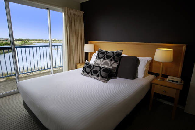 Williamstown North VIC Accommodation Tasmania