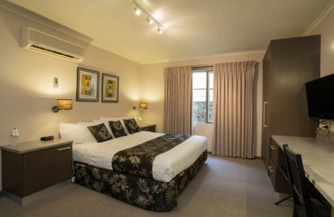 Eltham Gateway Hotel And Conference Centre - Accommodation Tasmania 1