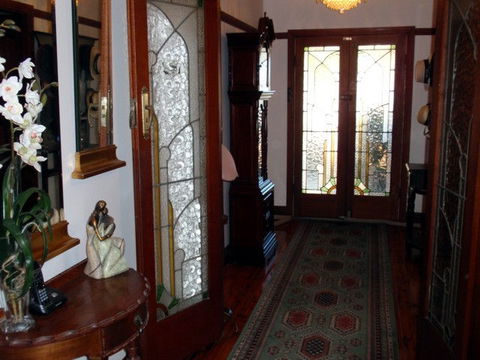 Rose Garden On Church - Accommodation Tasmania 0