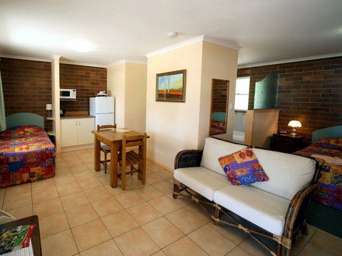 Rubyvale Motel & Holiday Units - Accommodation Tasmania 0