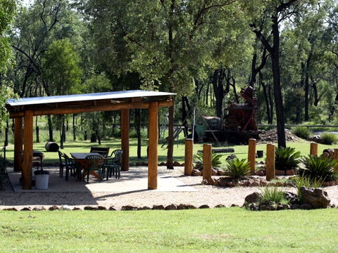 Rubyvale Motel & Holiday Units - Accommodation Tasmania 3