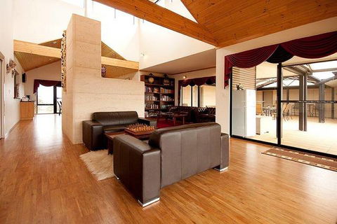 Sensational Heights Bed & Breakfast - Accommodation Tasmania 4