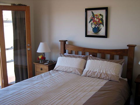 Strath Valley View B And B - Accommodation Tasmania 2