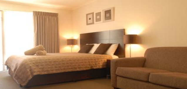 Tea House Motor Inn and Apartments - Accommodation Tasmania