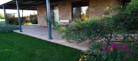Welcome Cottage Executive Serviced Accommodation - Accommodation Tasmania 1