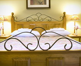 Balingup Rose Bed And Breakfast - Accommodation Tasmania 0