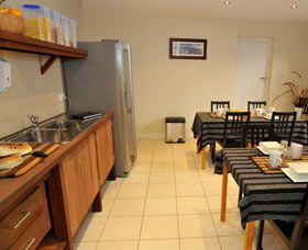 Waikiki Beach Bed And Breakfast - Accommodation Tasmania 3