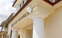 Palais Royale - Katoomba - Accommodation Tasmania 5