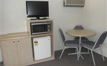 Pine Lodge Motel - Woolgoolga - Accommodation Tasmania 3