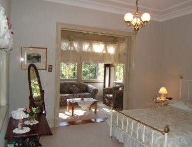 Whispering Pines - Accommodation Tasmania 0