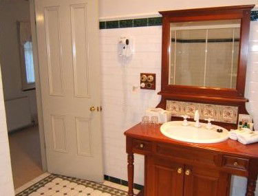 Whispering Pines - Accommodation Tasmania 3