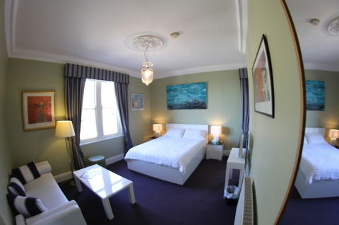 Jamison House And The Rooster Restaurant - Accommodation Tasmania 4