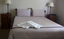 The Playhouse Hotel - Barraba - Accommodation Tasmania 4