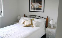 The White House Apartment - Accommodation Tasmania 5