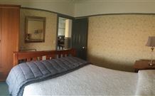 Wagga Wagga Country Cottages - - Accommodation Tasmania 3