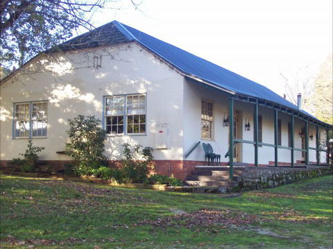 Colonial Inn Guest Rooms - Accommodation Tasmania 1