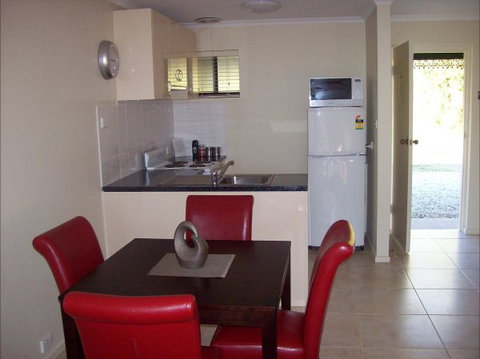 Colonial Inn Guest Rooms - Accommodation Tasmania 7