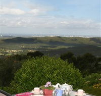 Hillside Bed and Breakfast and Gumnut Cottage - Accommodation Tasmania