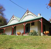 Ravenscroft and The Cottage - Accommodation Tasmania