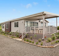 The Lake House Rothbury - Accommodation Tasmania