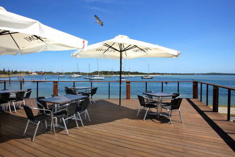 Waters Edge Port Macquarie - Accommodation Tasmania 1