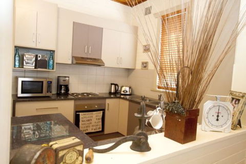 Anderl's Beach Cottage - Accommodation Tasmania 0