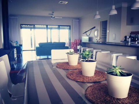 Vintage Oar Holiday House - Accommodation Tasmania 1
