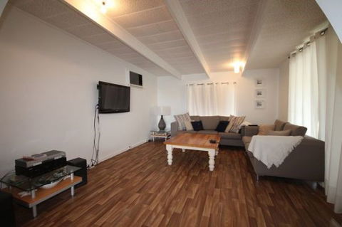 LJ Hooker Goolwa Holiday Rentals - 42 Underwood Avenue, Goolwa Beach - Accommodation Tasmania 10