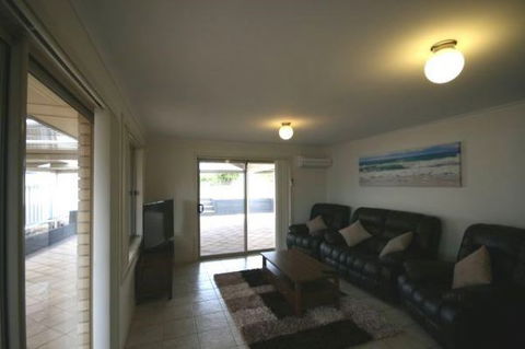 LJ Hooker Goolwa Holiday Rentals - 42 Underwood Avenue, Goolwa Beach - Accommodation Tasmania 22