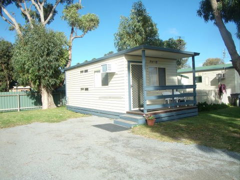 Elliston Waterloo Bay Tourist Park - Accommodation Tasmania 9