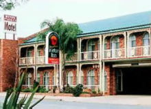 Hamiltons Henry Parkes - Accommodation Tasmania 0