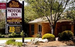 Tea House Motor Inn - Accommodation Tasmania 0