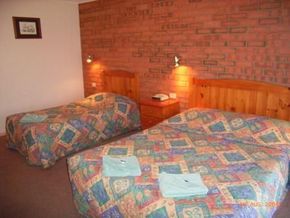Tea House Motor Inn - Accommodation Tasmania 1