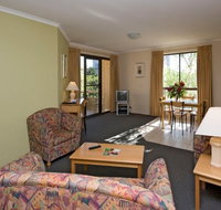 Kingston Court Serviced Apartments - Accommodation Tasmania