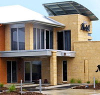 Strath Motel - Accommodation Tasmania