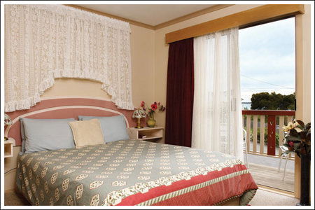 Amos House  & Swansea  Villas - Accommodation Tasmania 2