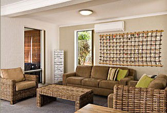 Airlie In Byron - Accommodation Tasmania 1