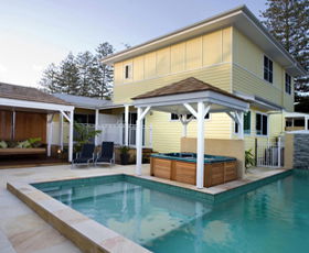 Aaron's At Byron - Accommodation Tasmania 0