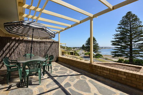 Breeze At The Bay - Accommodation Tasmania 0