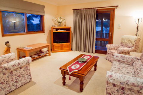 Camden Hillview - Accommodation Tasmania 4