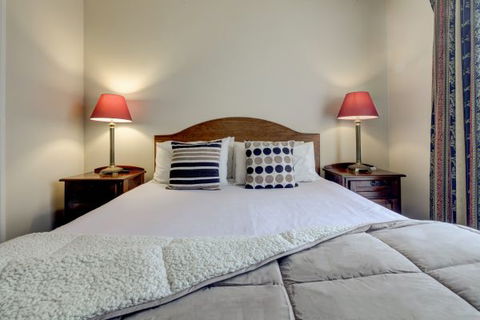 Ashmont Motor Inn And Apartments - Accommodation Tasmania 1
