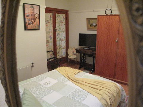 B&B Wodonga - Art Deco Accommodation - Accommodation Tasmania 4