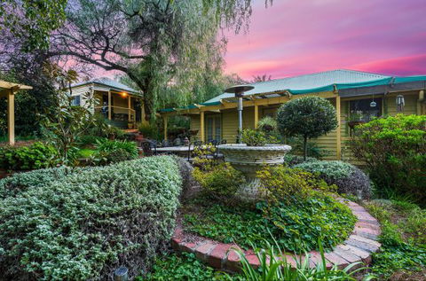 Bendigo Cottages Bed And Breakfast - Accommodation Tasmania 0