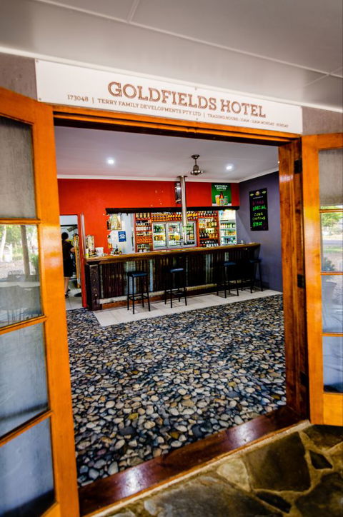 Goldfields Hotel And Finnigan's Rest - Accommodation Tasmania 3