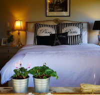 La Perrie Chalet Bed and Breakfast - Accommodation Tasmania
