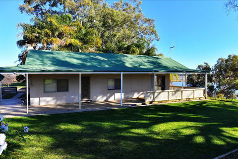 Mundic Waterfront Cottages - Accommodation Tasmania 1