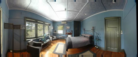 Oakdene Vineyards Guesthouse - Accommodation Tasmania 1