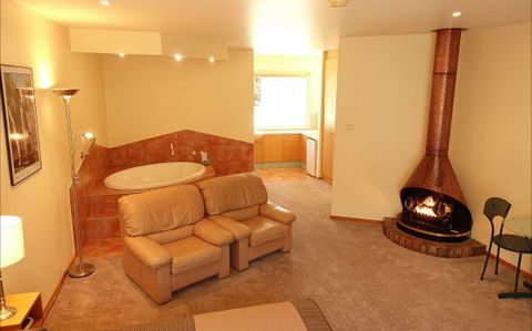 Pinnacle Holiday Lodge - Accommodation Tasmania 1