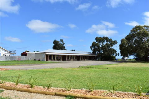 Port Albert Motel - Accommodation Tasmania 2